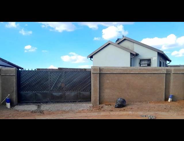 2 BEDROOM HOUSE FOR SALE IN WILFORDON